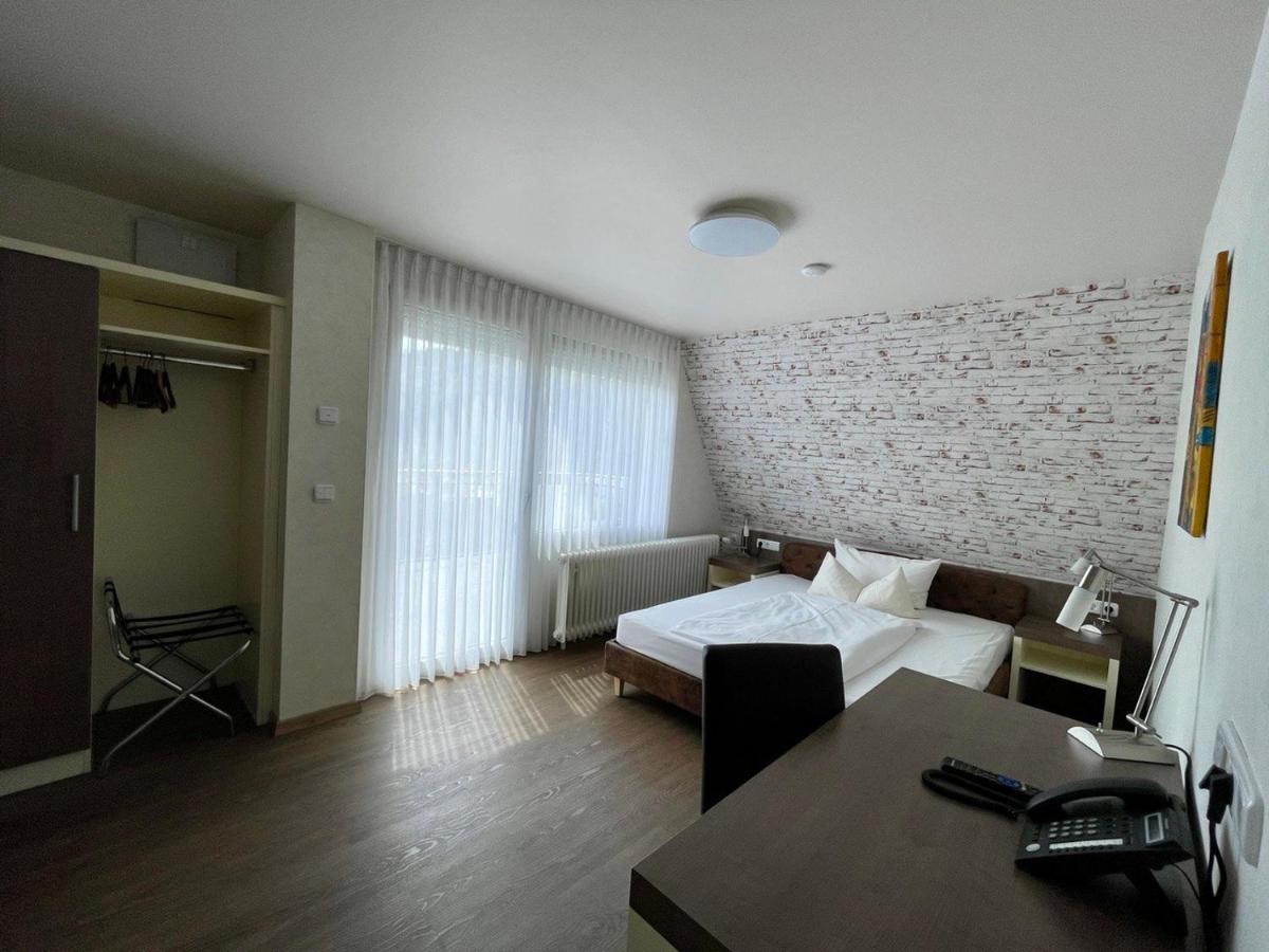 Hotel Cafe Gaestehaus Stefanie Partenstein Экстерьер фото